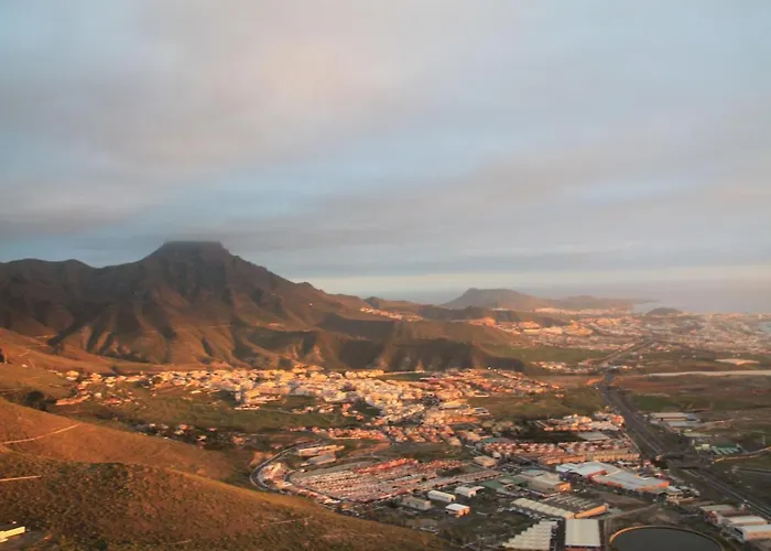 Casa La Era אדחה